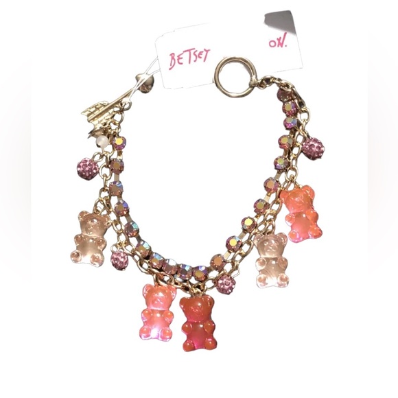 ✅NWT BETSEY Johnson charm bracelet gummy bears pink gold tone chain sparkly Pink - Picture 2 of 7